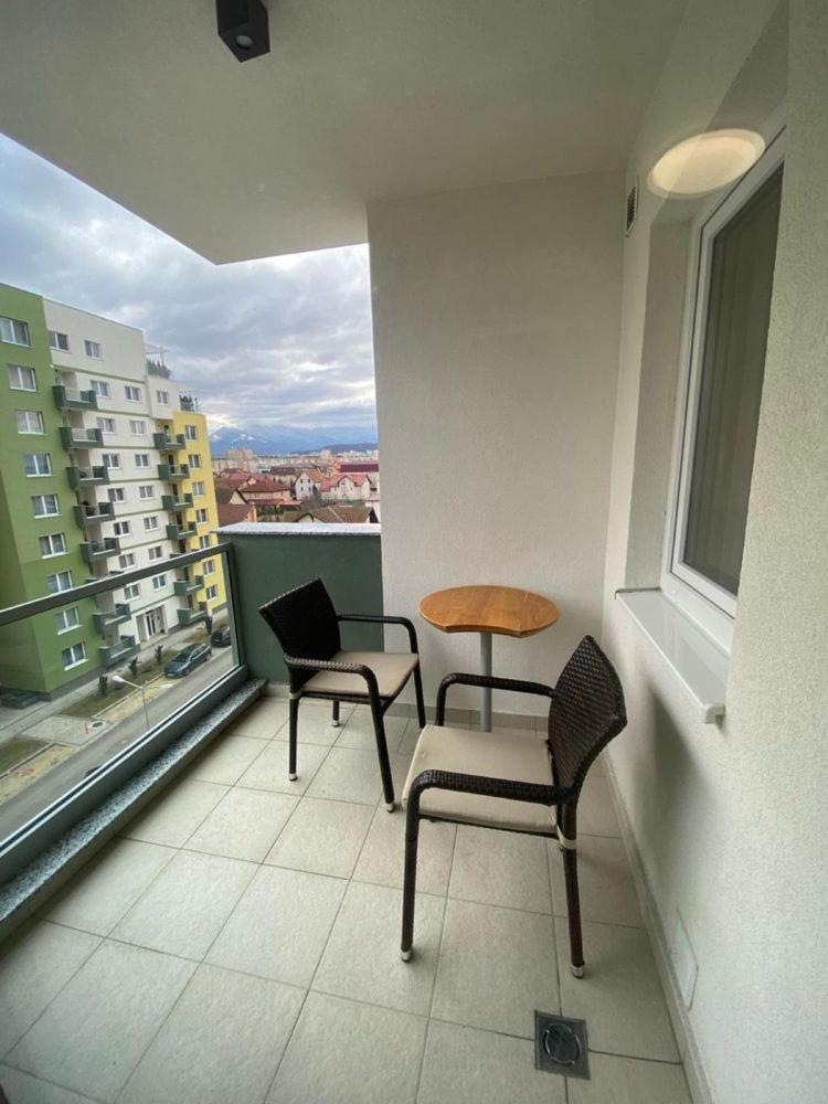 Coresi Topcity 2camere Apartment Brasov